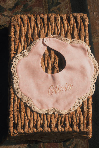 AMELIA BIB