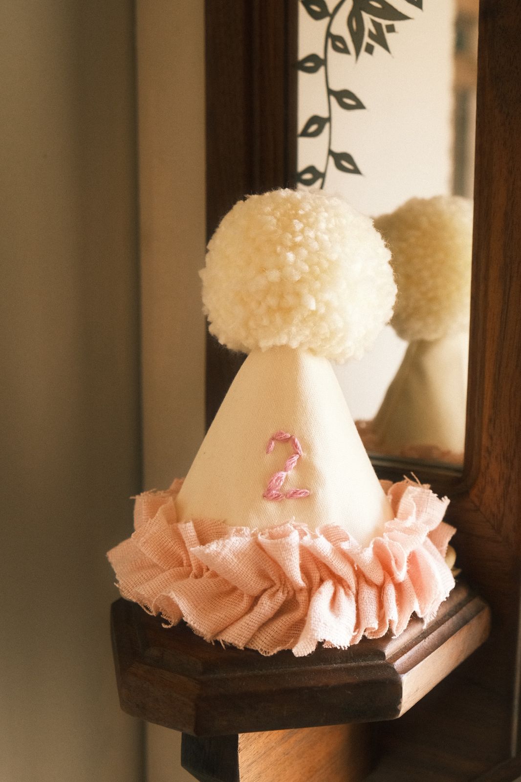 PARTY HAT BORDADO